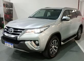 Toyota Hilux SW4