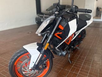 KTM Duke