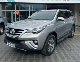 Toyota Hilux SW4