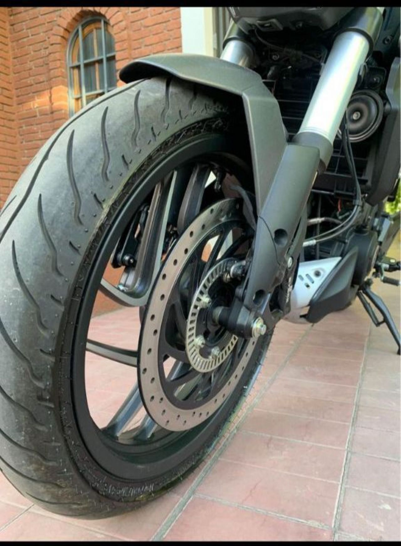 Bajaj Dominar Usada en Mendoza, deRuedas