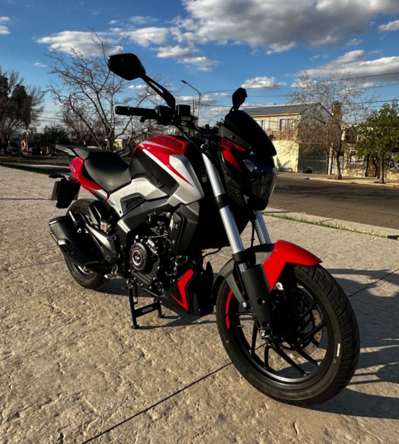 Bajaj Dominar Usada en Mendoza, deRuedas