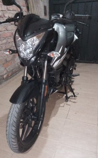 Bajaj Rouser Usada en Mendoza