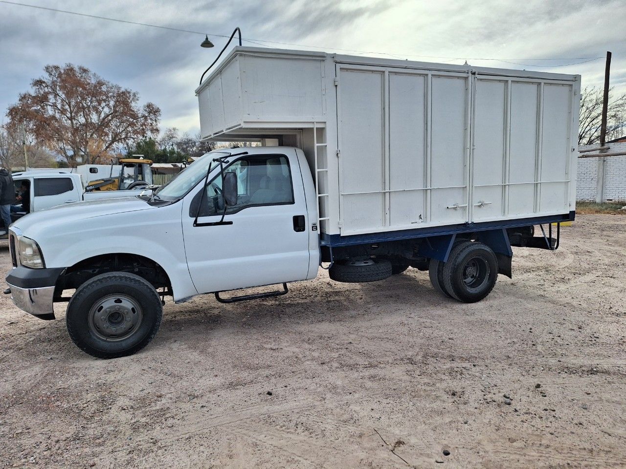 Ford F-4000 Usado en Mendoza, deRuedas