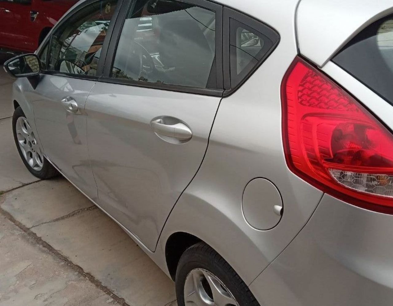 Ford Fiesta KD Usado en Mendoza, deRuedas