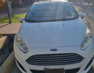 Ford Fiesta KD Usado en Mendoza