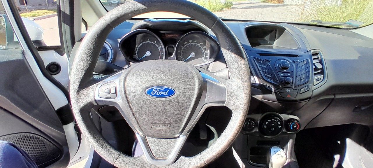 Ford Fiesta KD Usado en Mendoza, deRuedas