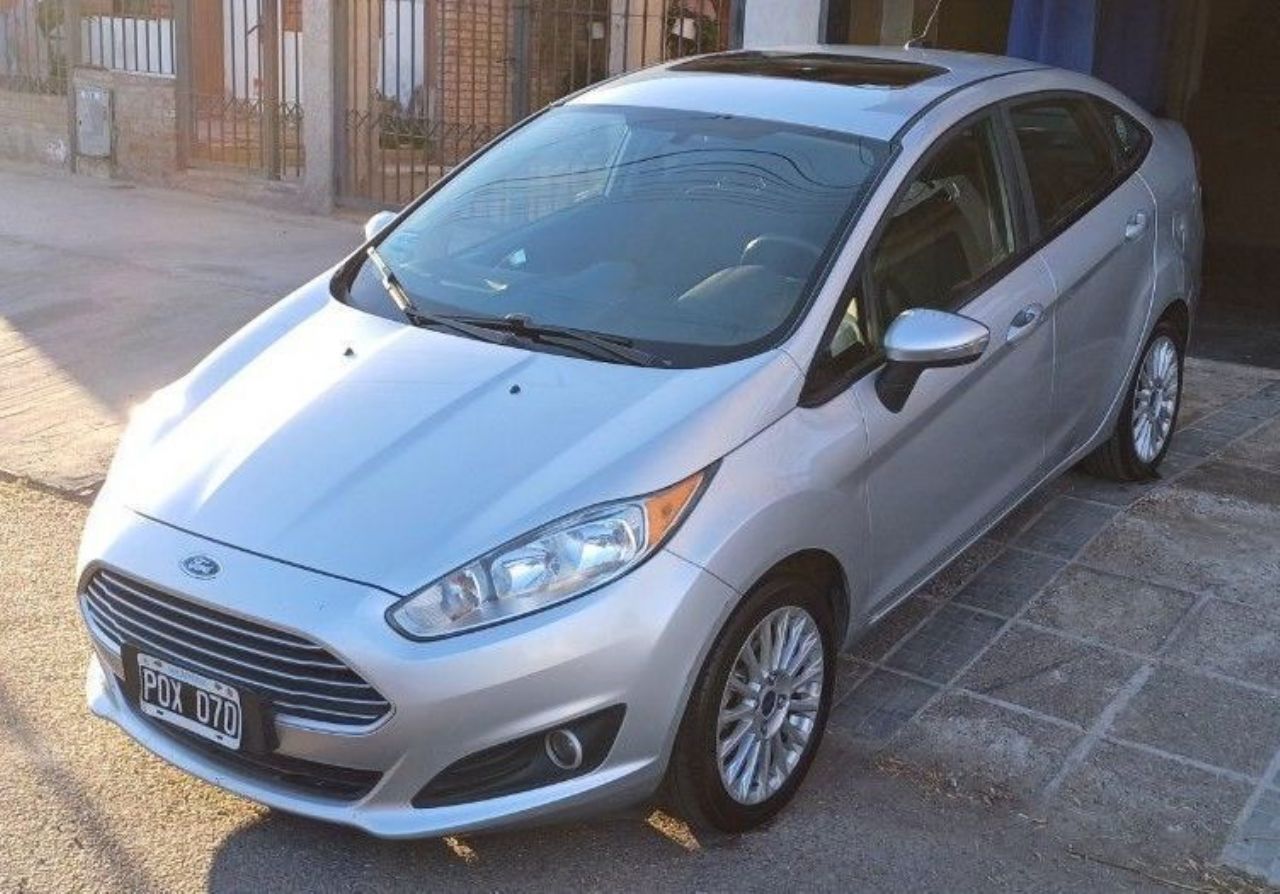 Ford Fiesta KD Usado en Mendoza, deRuedas