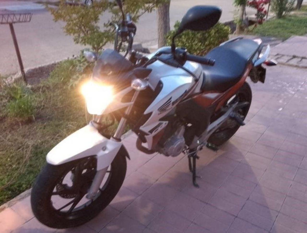 Honda CB Usada en Mendoza, deRuedas