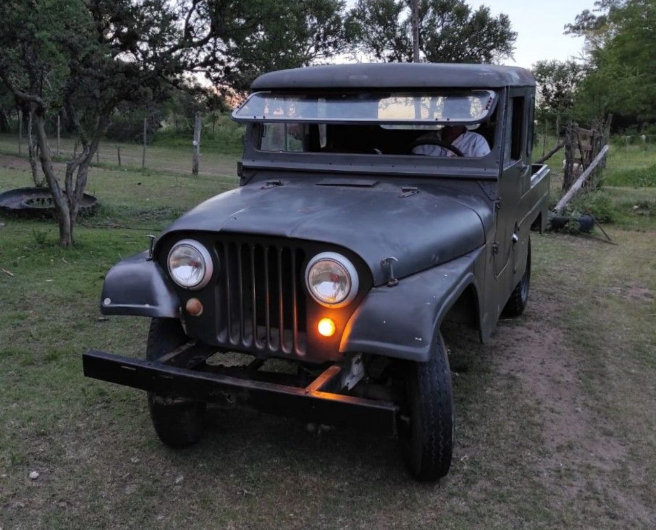 Ika Jeep Usada en Córdoba, deRuedas