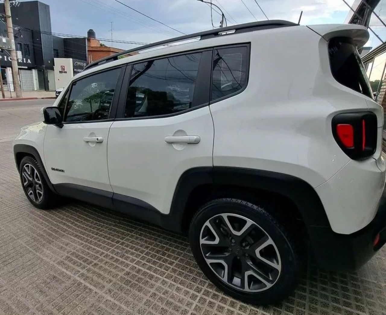 Jeep Renegade Usado Financiado en Córdoba, deRuedas