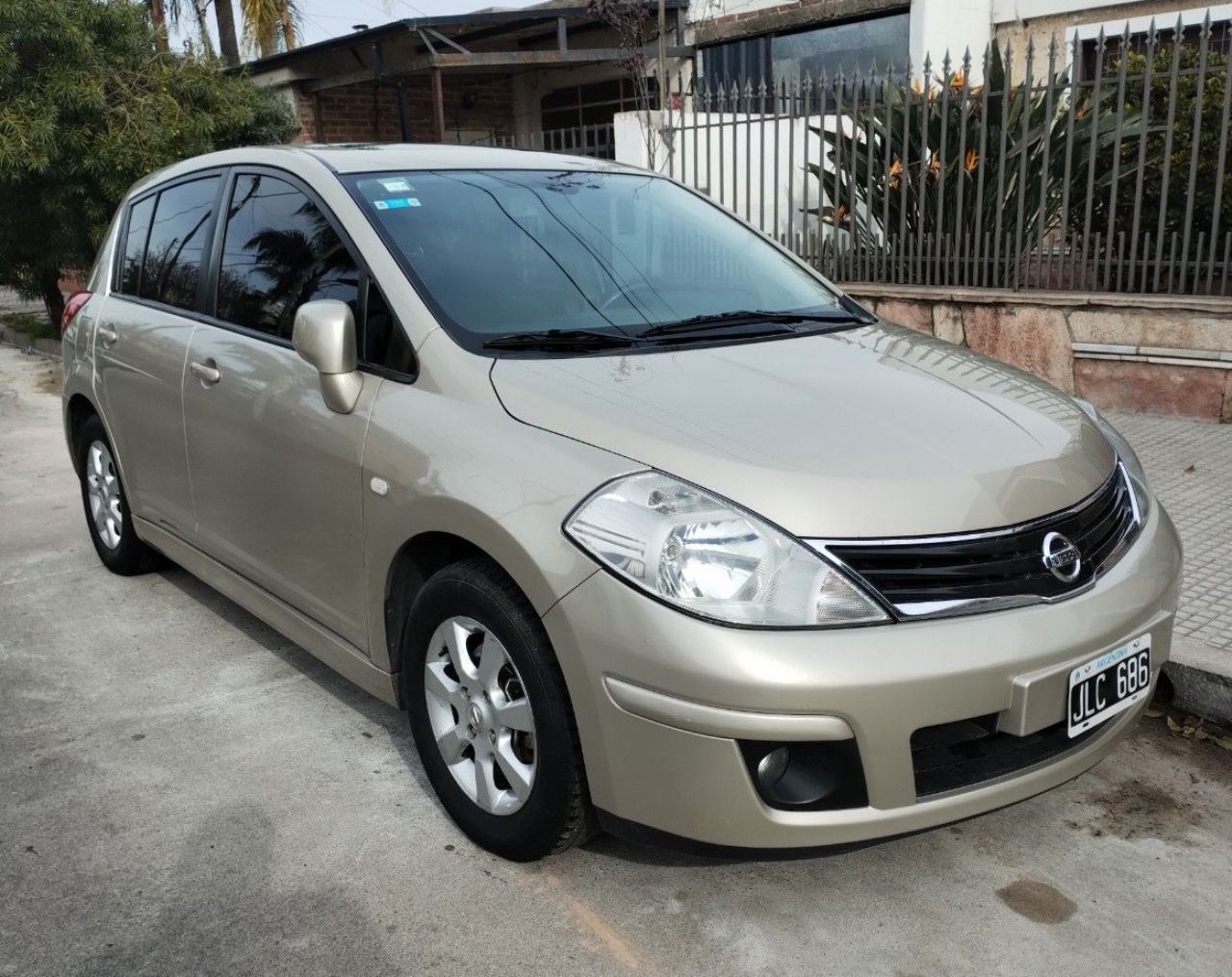 Nissan Tiida Usado en Córdoba, deRuedas