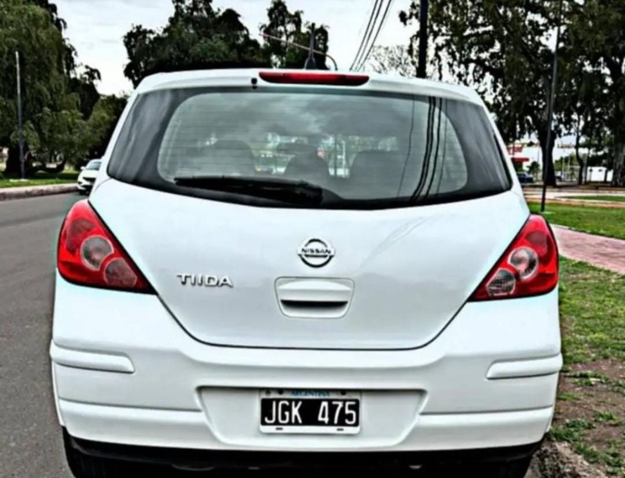 Nissan Tiida Usado Financiado en Mendoza, deRuedas