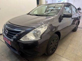 Nissan Versa Usado en Mendoza Financiado