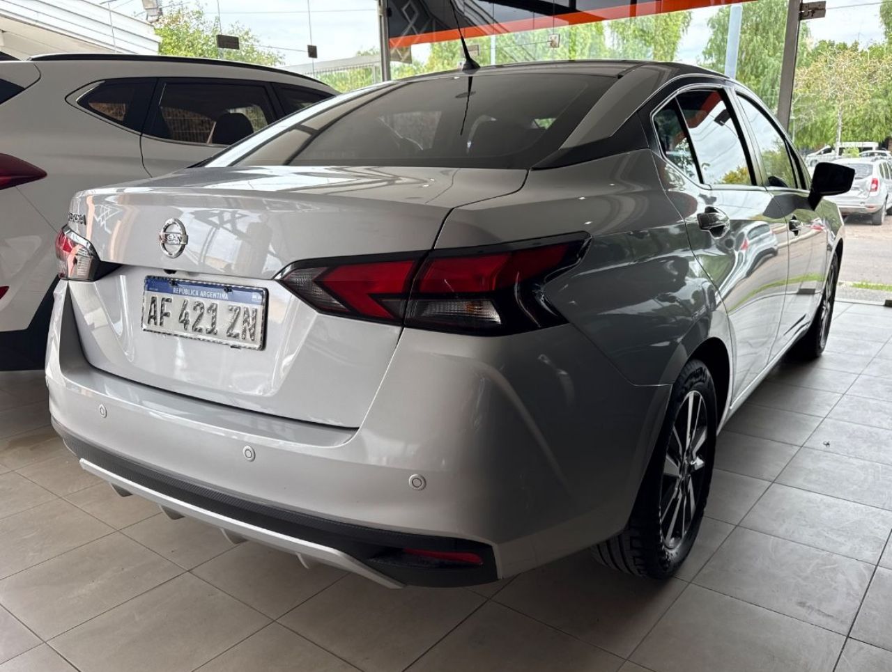 Nissan Versa Usado Financiado en Mendoza, deRuedas