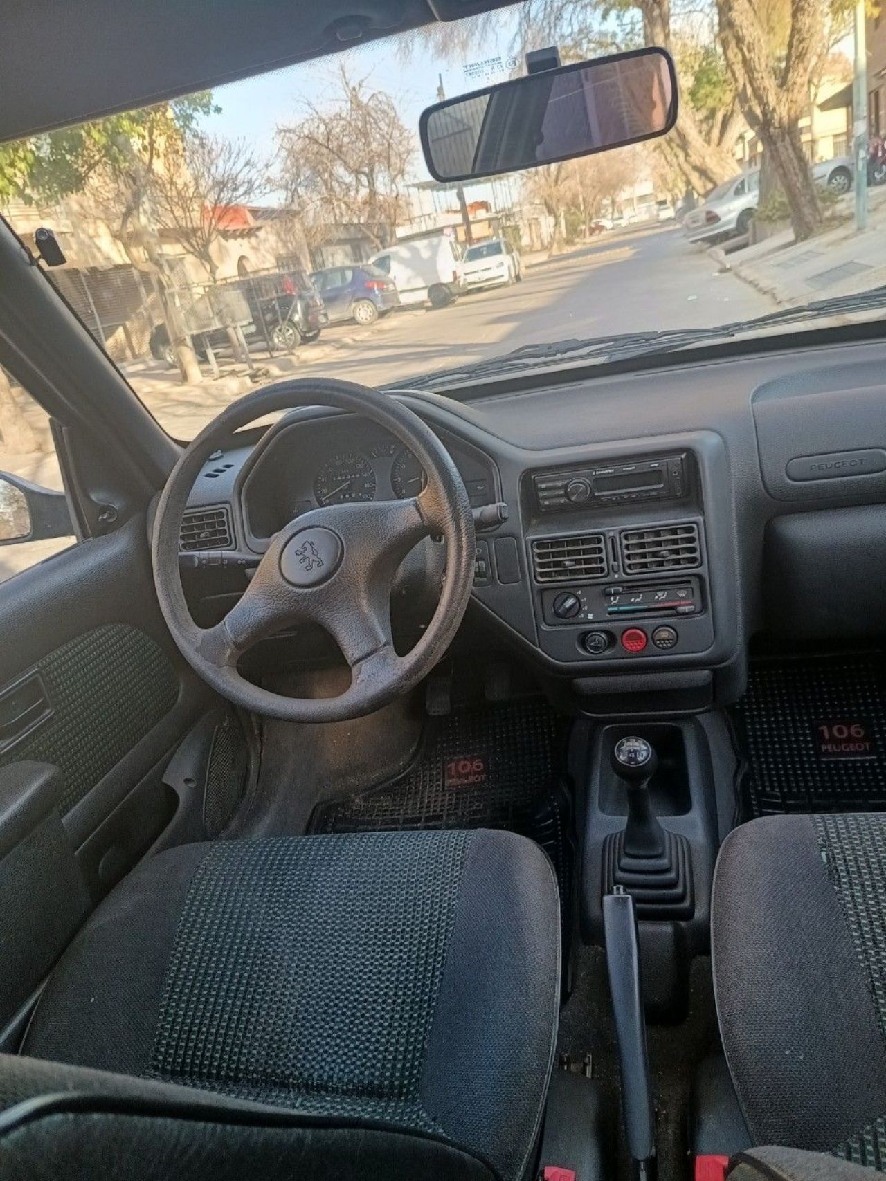 Peugeot 106 Usado en Mendoza, deRuedas