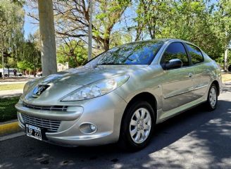 Peugeot 207 Usado en Mendoza Financiado