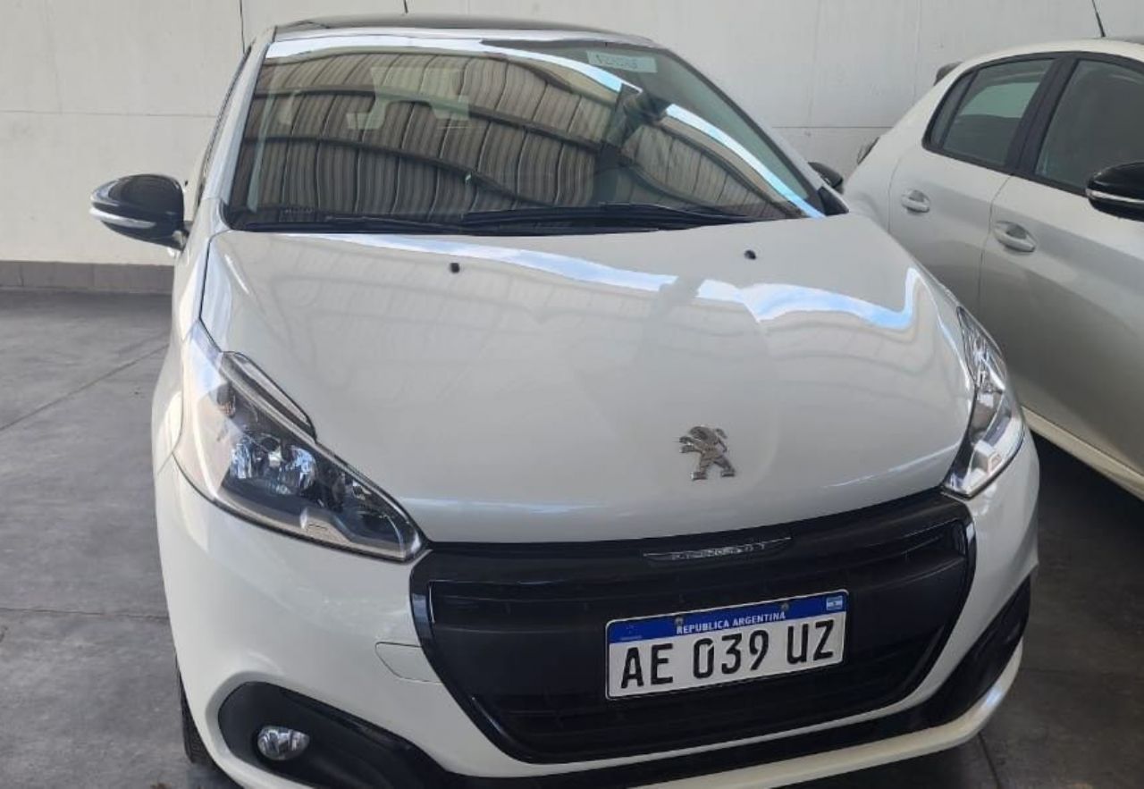 Peugeot 208 Usado en Mendoza, deRuedas