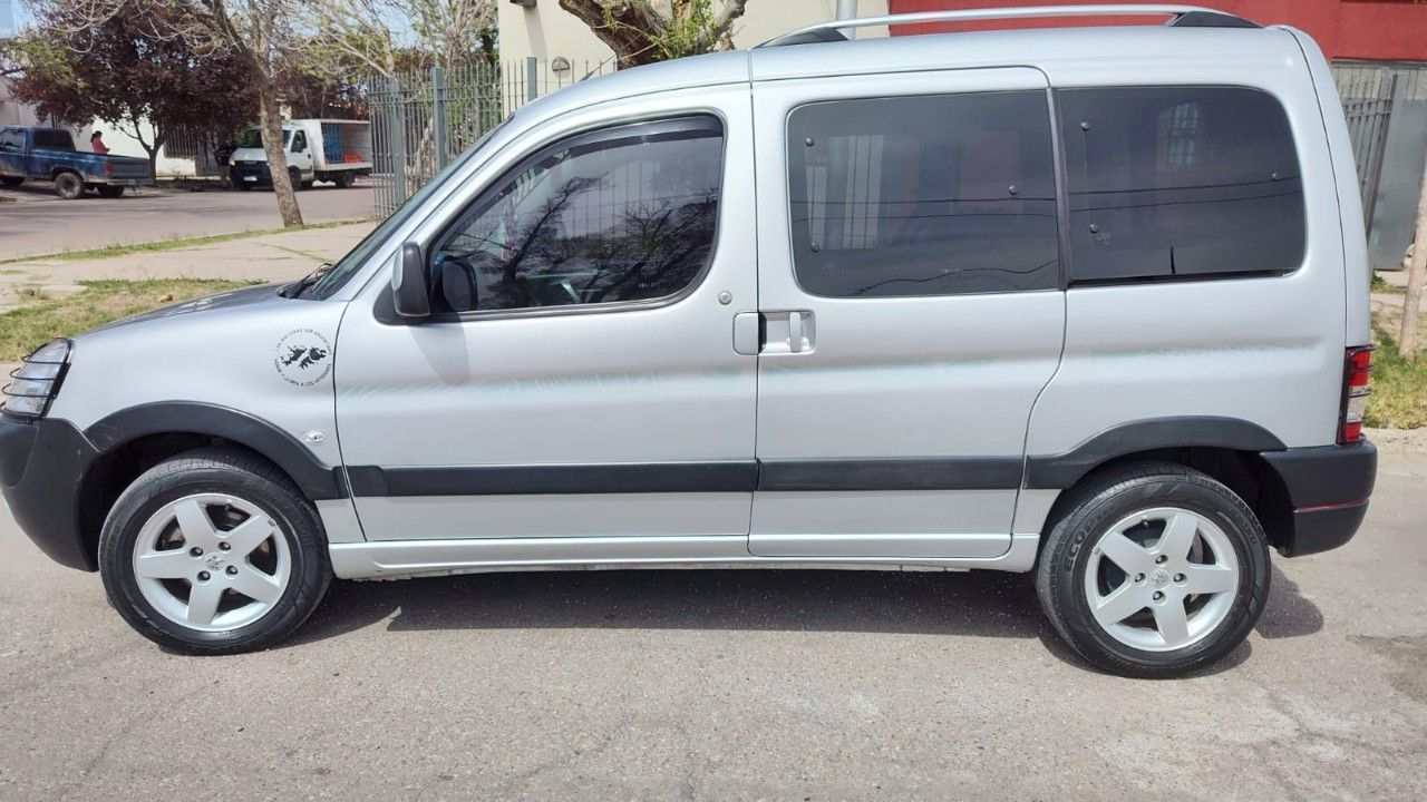 Peugeot Partner Usada en Mendoza, deRuedas