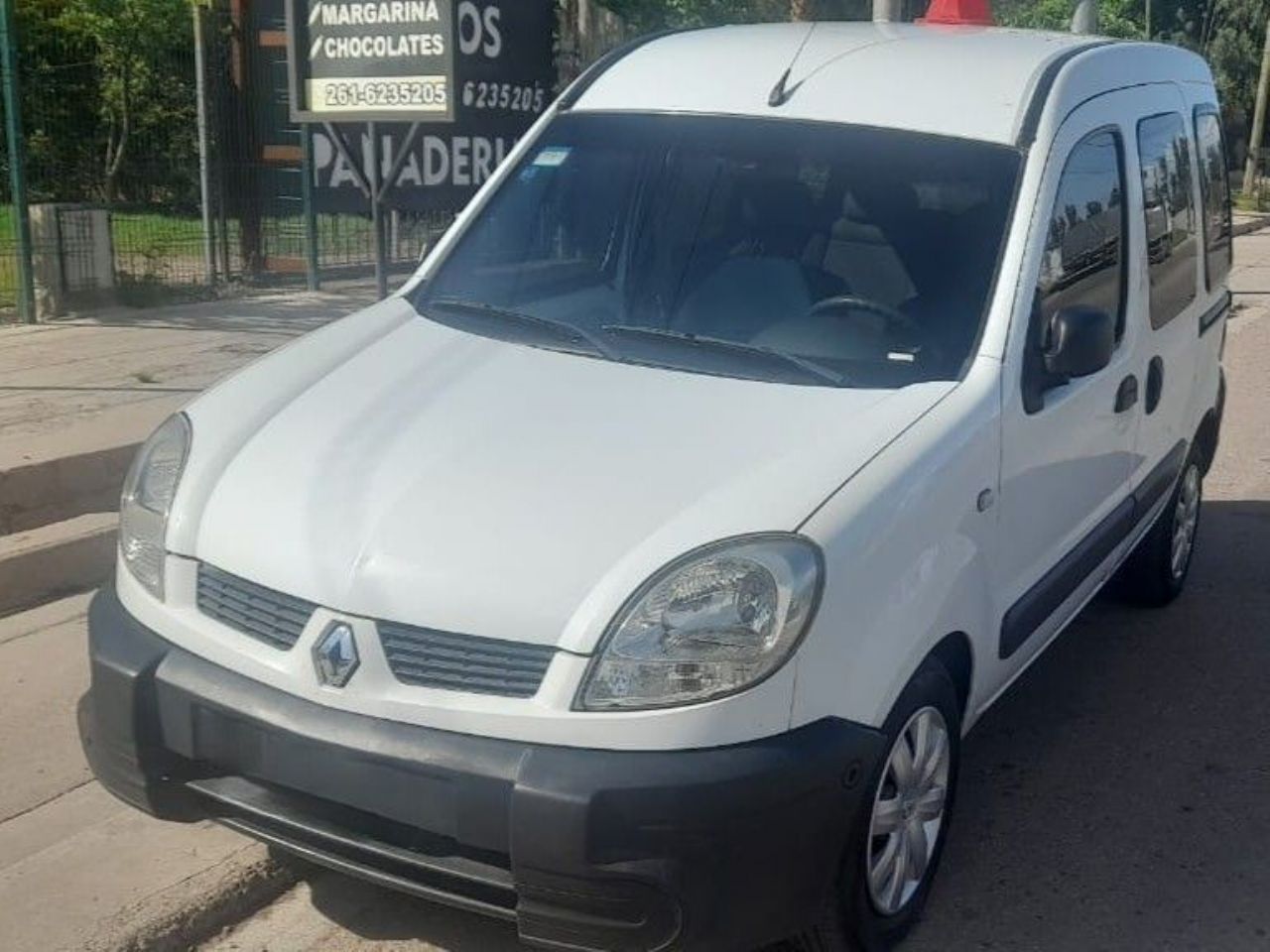 Renault Kangoo Usada en Mendoza, deRuedas