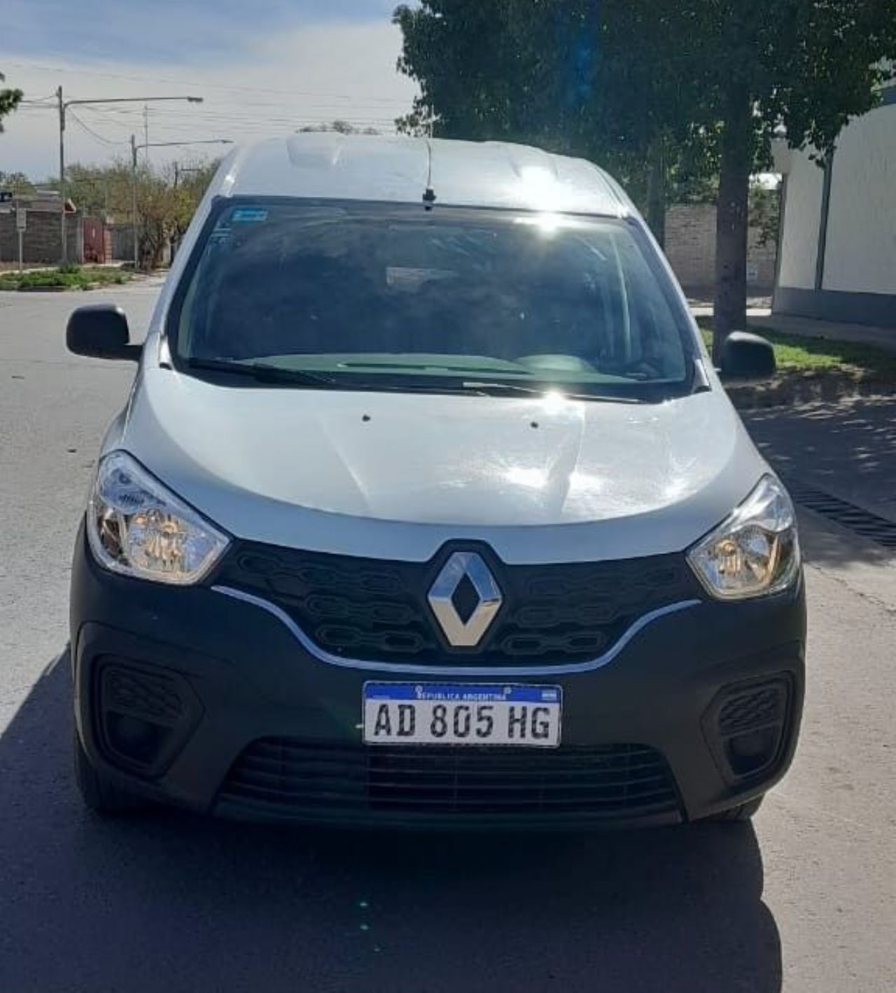 Renault Kangoo Usada en Mendoza, deRuedas