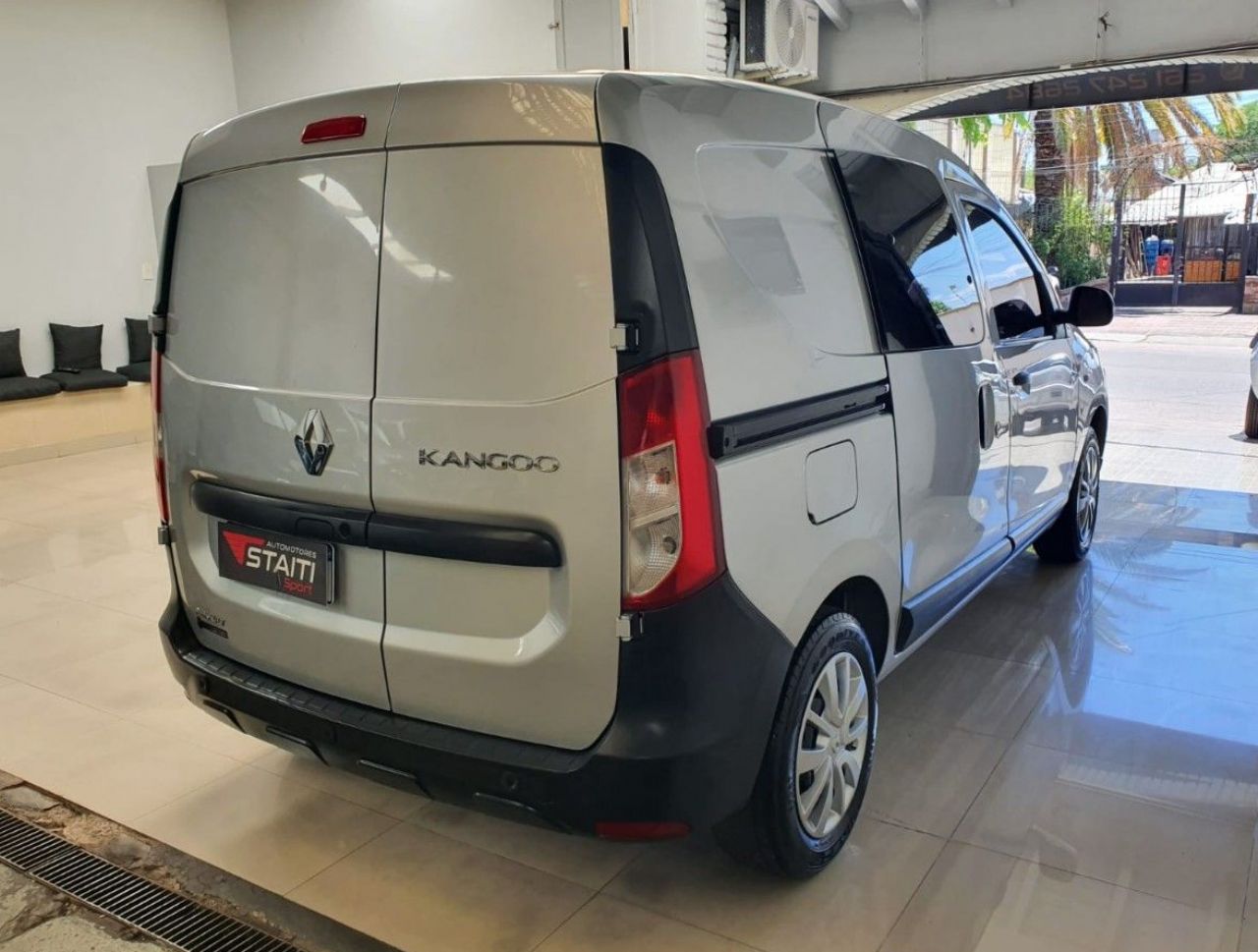 Renault Kangoo Usada Financiado en Mendoza, deRuedas