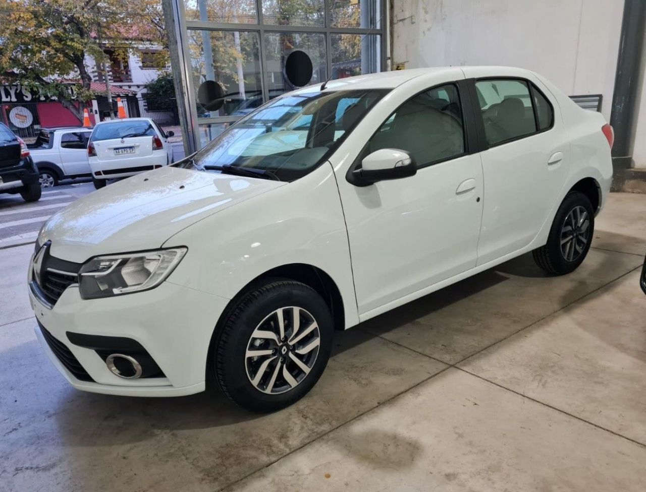 Renault Logan Nuevo en Mendoza, deRuedas