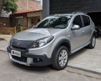 Renault Sandero Usado en Mendoza Financiado