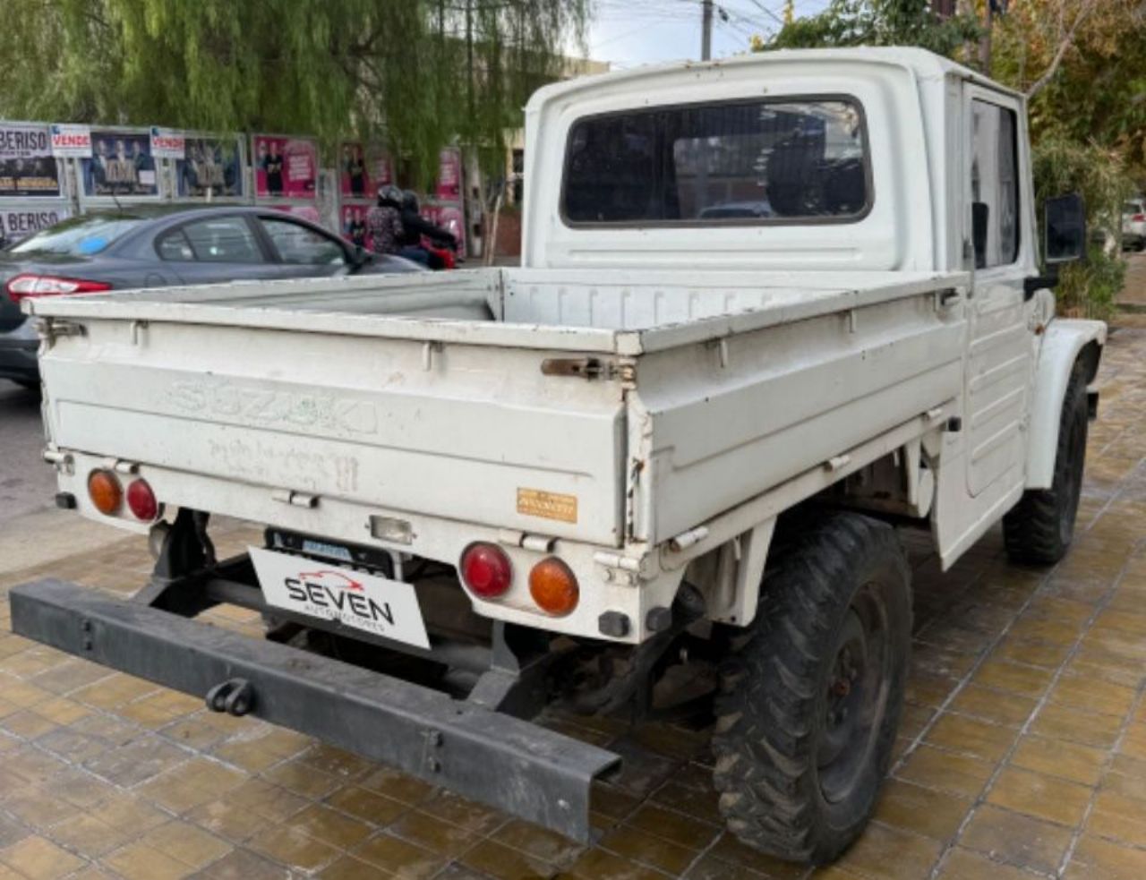 Suzuki LJ Usada en San Juan, deRuedas