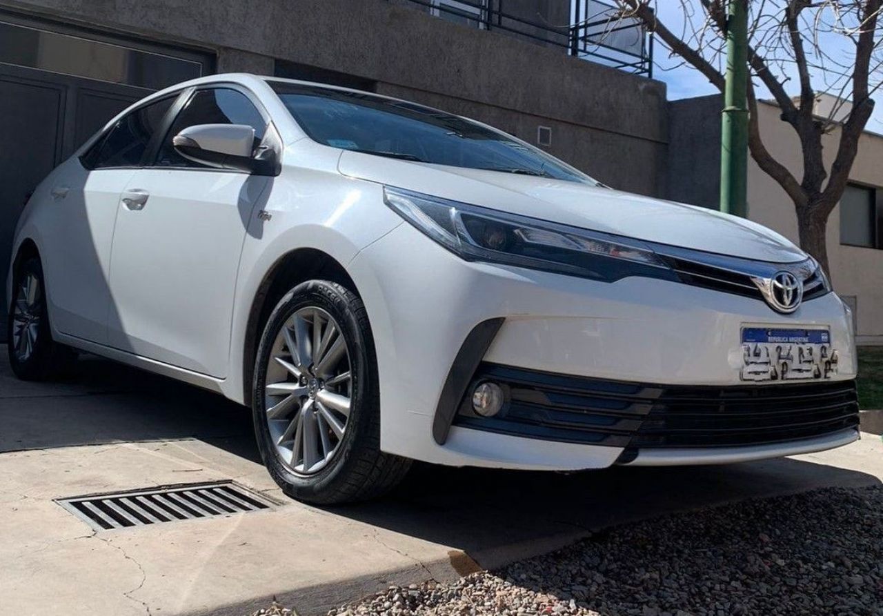 Toyota Corolla Usado en Mendoza, deRuedas