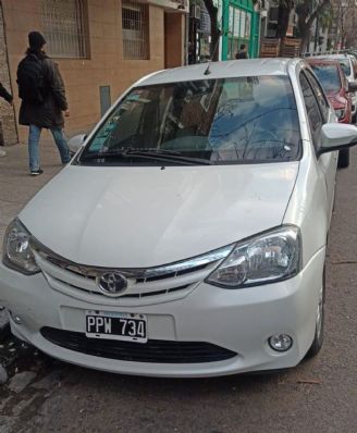 Toyota Etios Usado en Buenos Aires