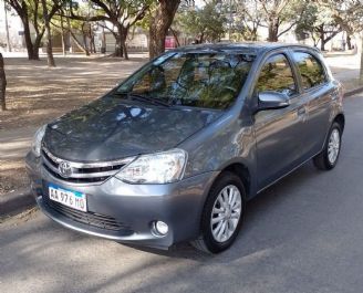 Toyota Etios Usado en Córdoba