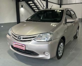 Toyota Etios Usado en Mendoza