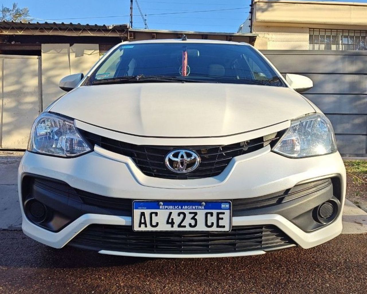 Toyota Etios Usado en Mendoza, deRuedas