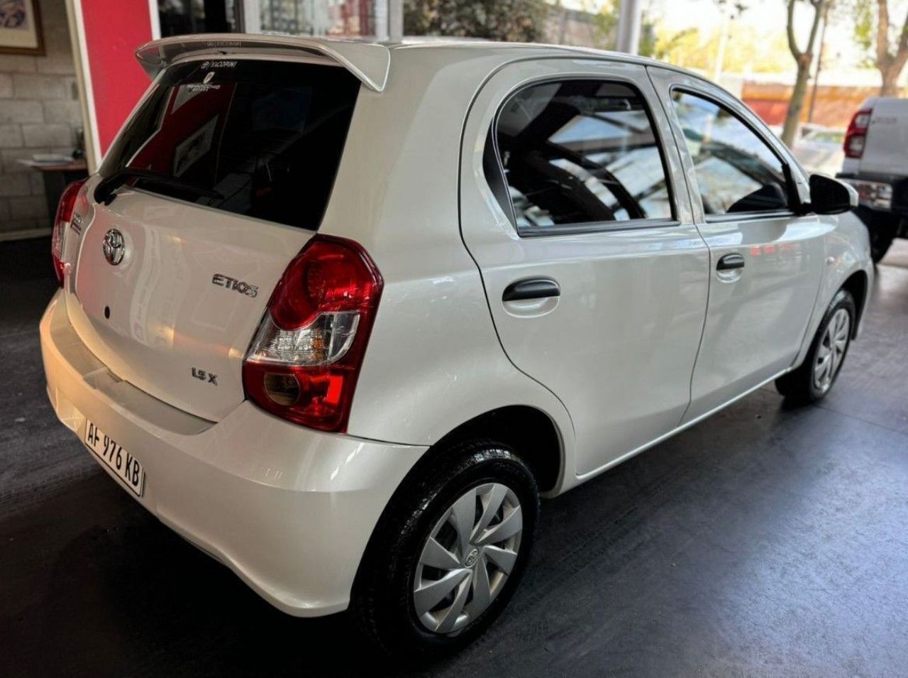 Toyota Etios Usado en Mendoza, deRuedas