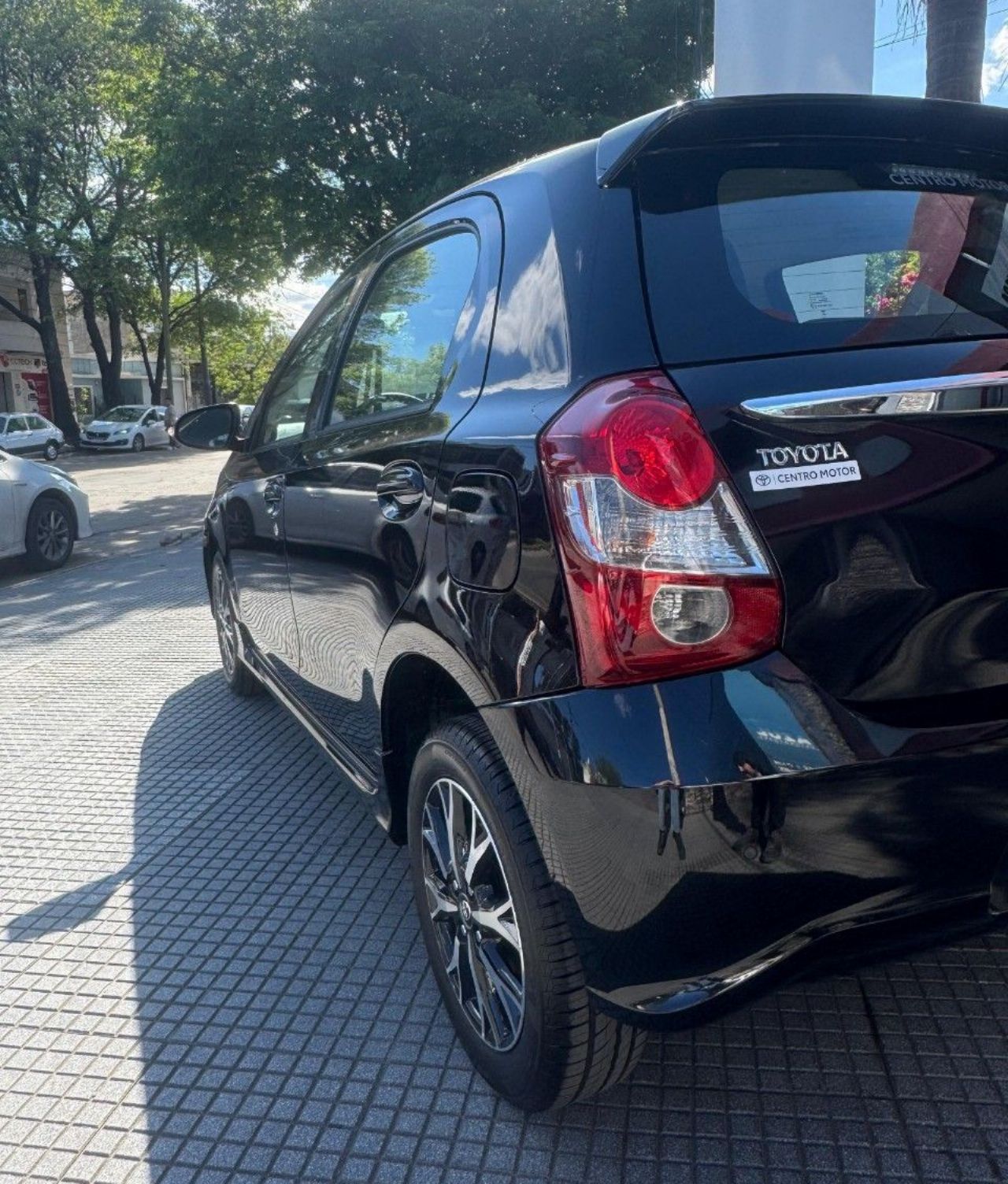 Toyota Etios Nuevo Financiado en Córdoba, deRuedas