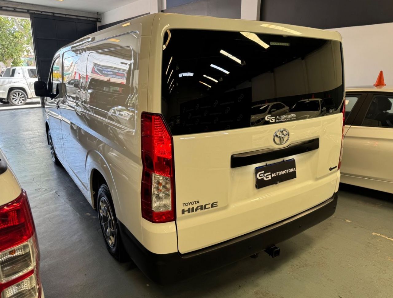 Toyota Hiace Usada Financiado en Mendoza, deRuedas