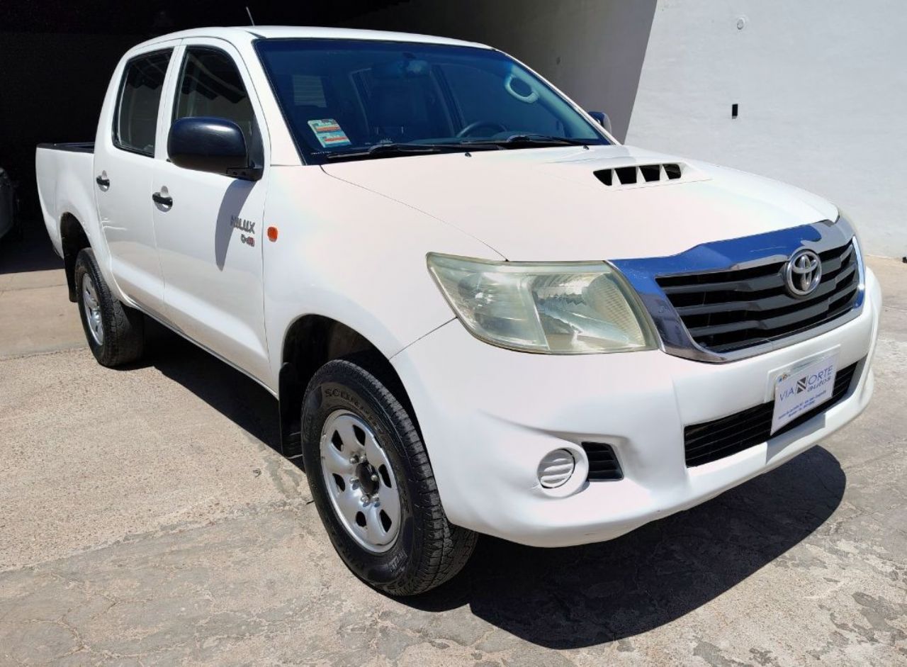 Toyota Hilux Usada Financiado en Mendoza, deRuedas