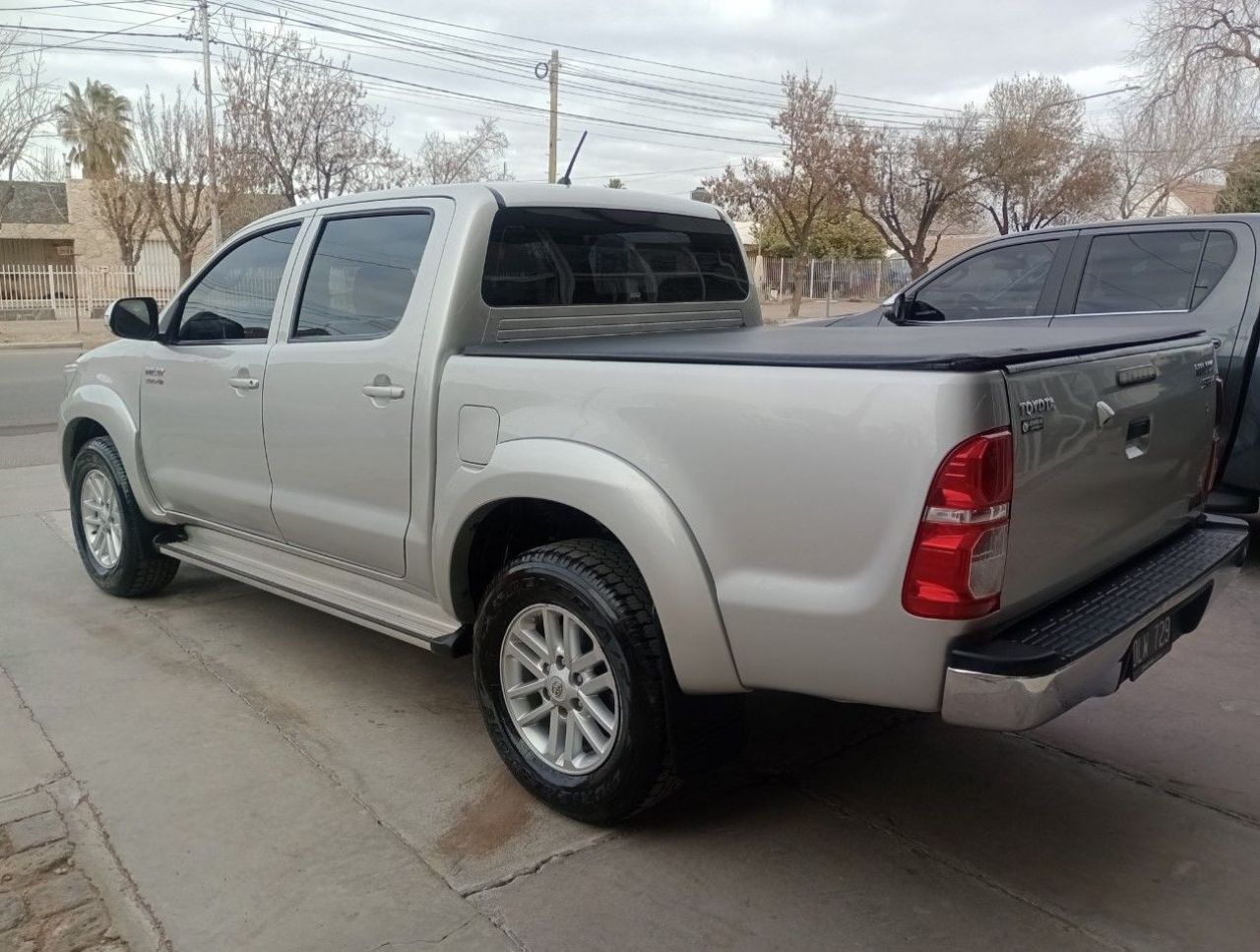 Toyota Hilux Usada Financiado en Mendoza, deRuedas