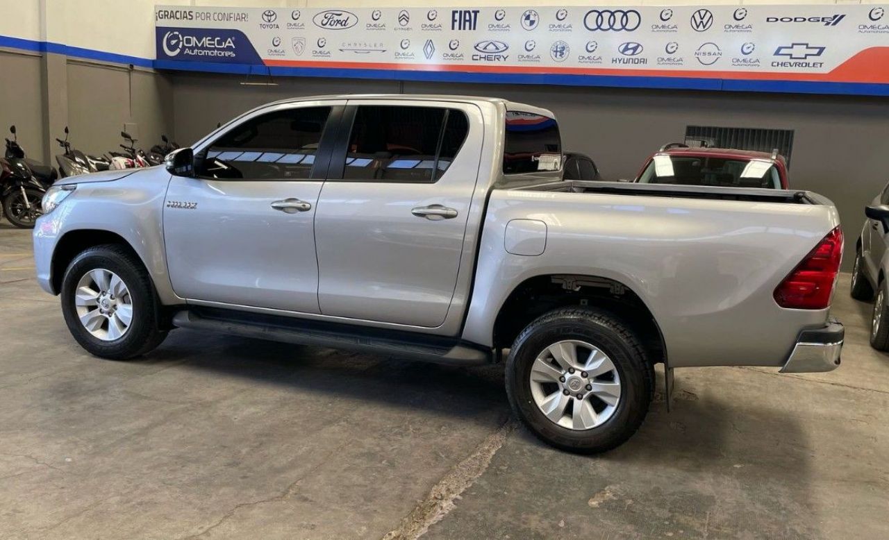 Toyota Hilux Usada en Mendoza, deRuedas