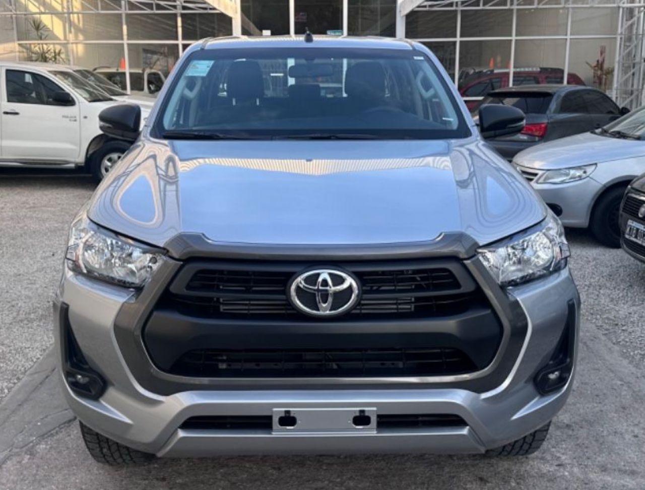 Toyota Hilux Nueva en San Luis, deRuedas