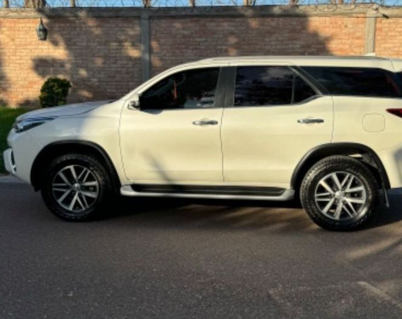 Toyota Hilux SW4 Usado en Mendoza, deRuedas