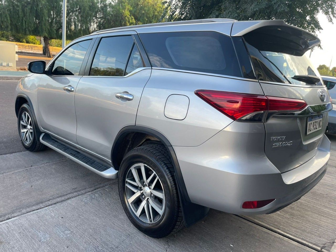 Toyota Hilux SW4 Usado Financiado en Mendoza, deRuedas