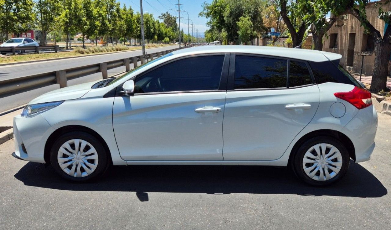 Toyota Yaris Nuevo Financiado en Mendoza, deRuedas