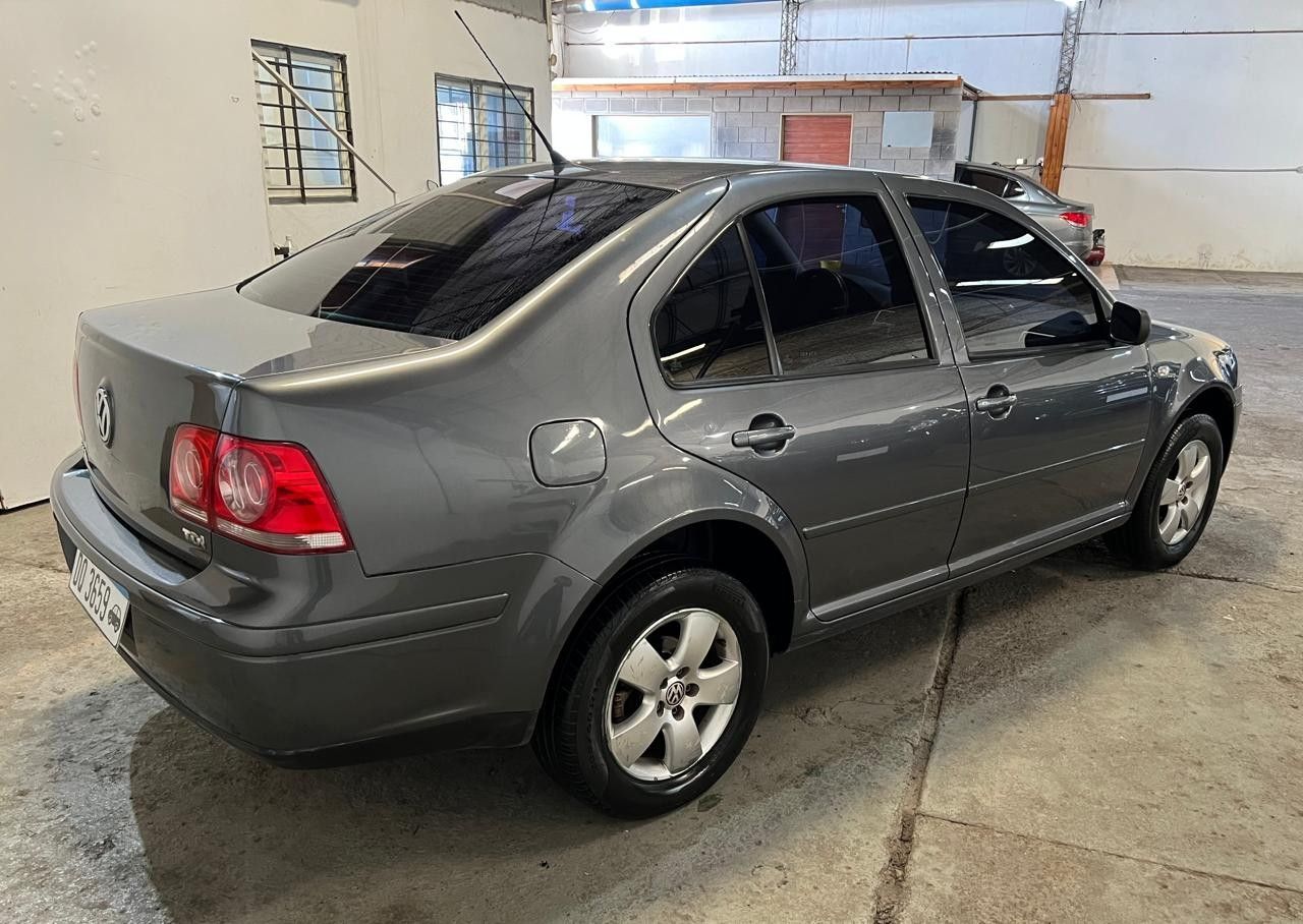 Volkswagen Bora Usado en Córdoba, deRuedas