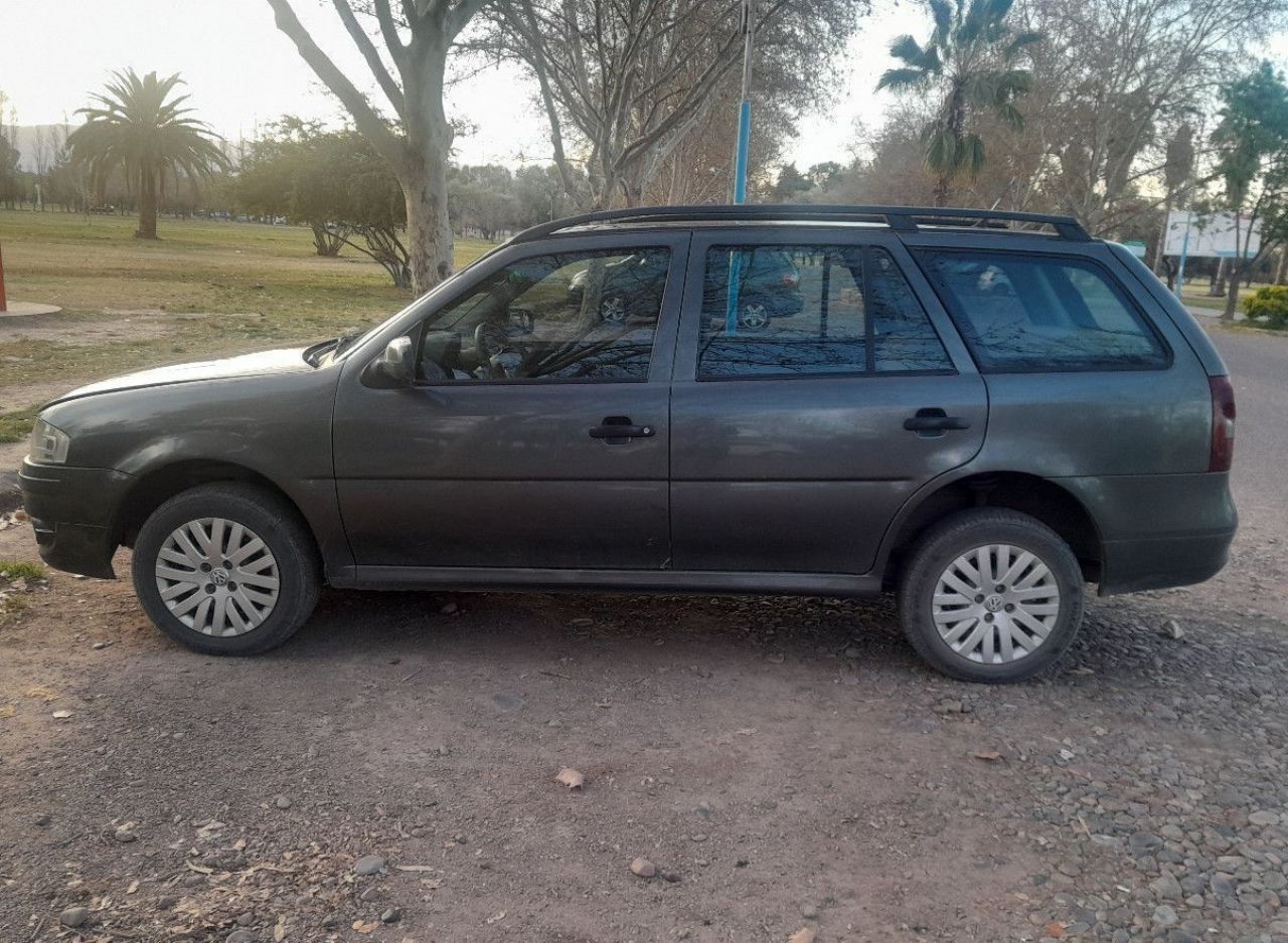 Volkswagen Gol Country Usado en Mendoza, deRuedas